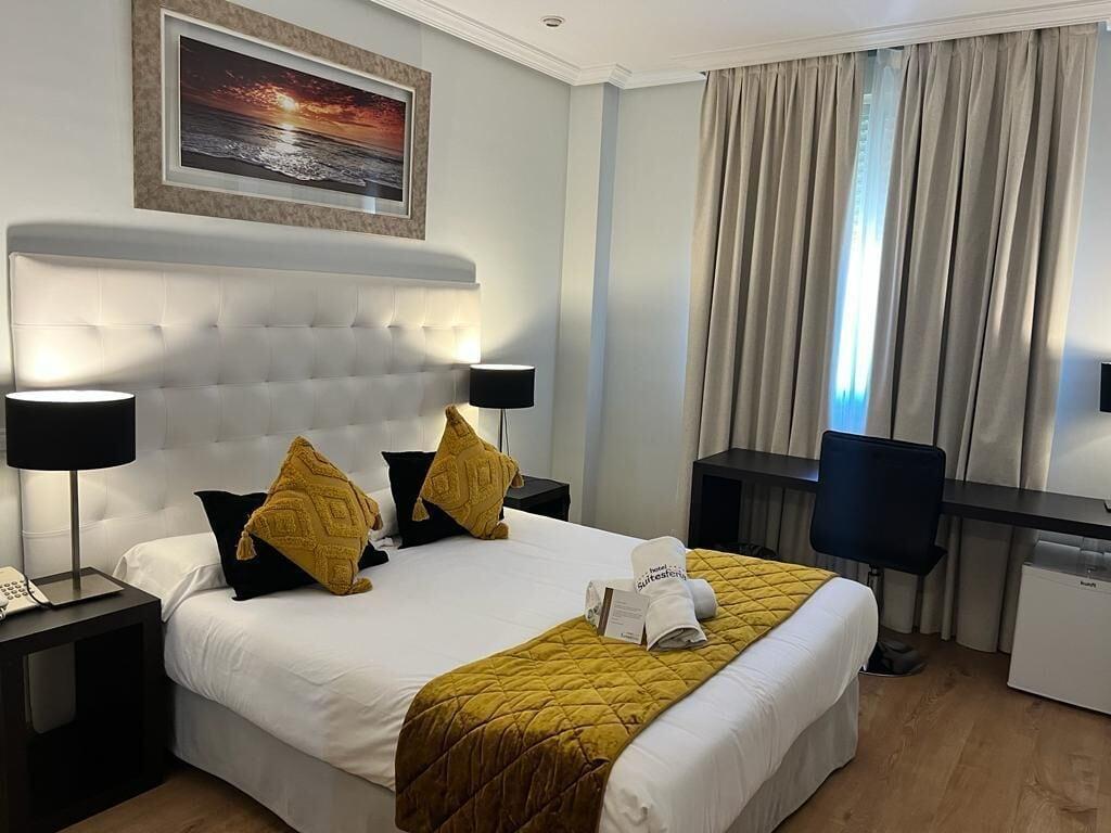 Hotel Suites Feria De Madrid Eksteriør billede