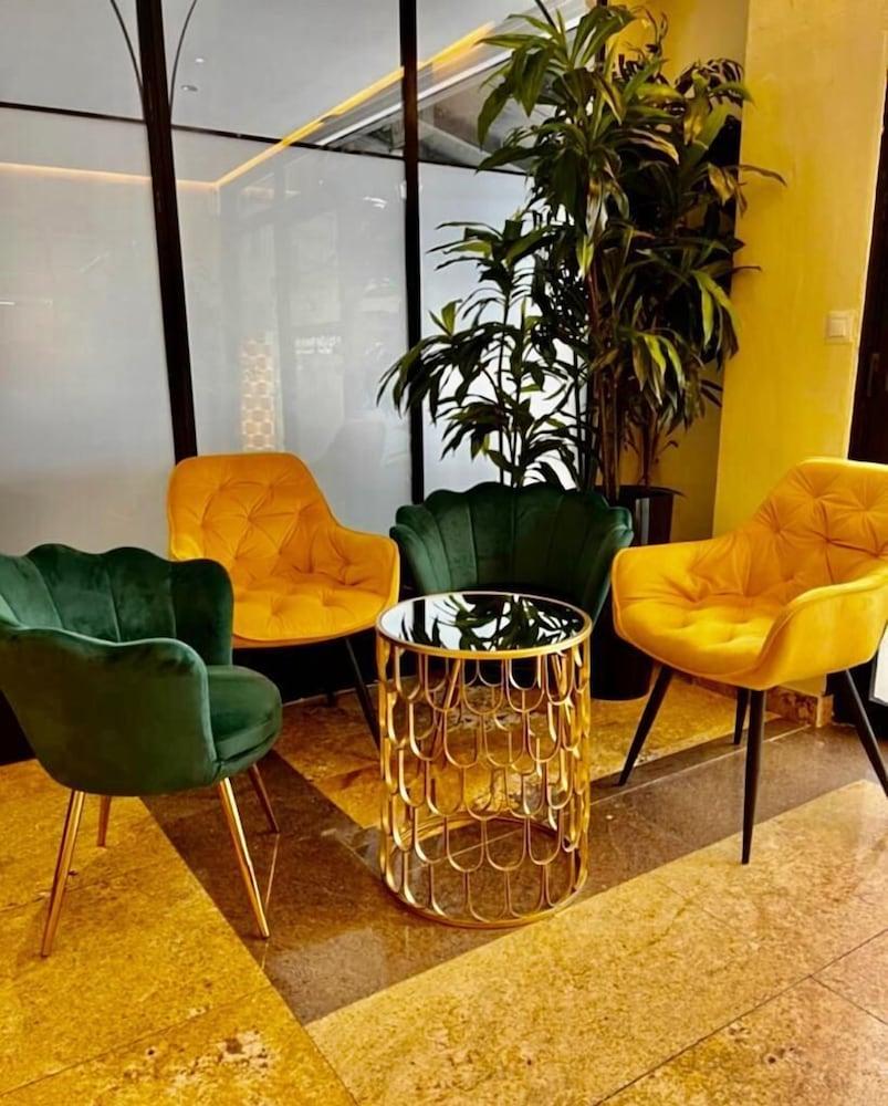 Hotel Suites Feria De Madrid Eksteriør billede