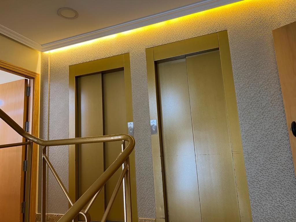 Hotel Suites Feria De Madrid Eksteriør billede