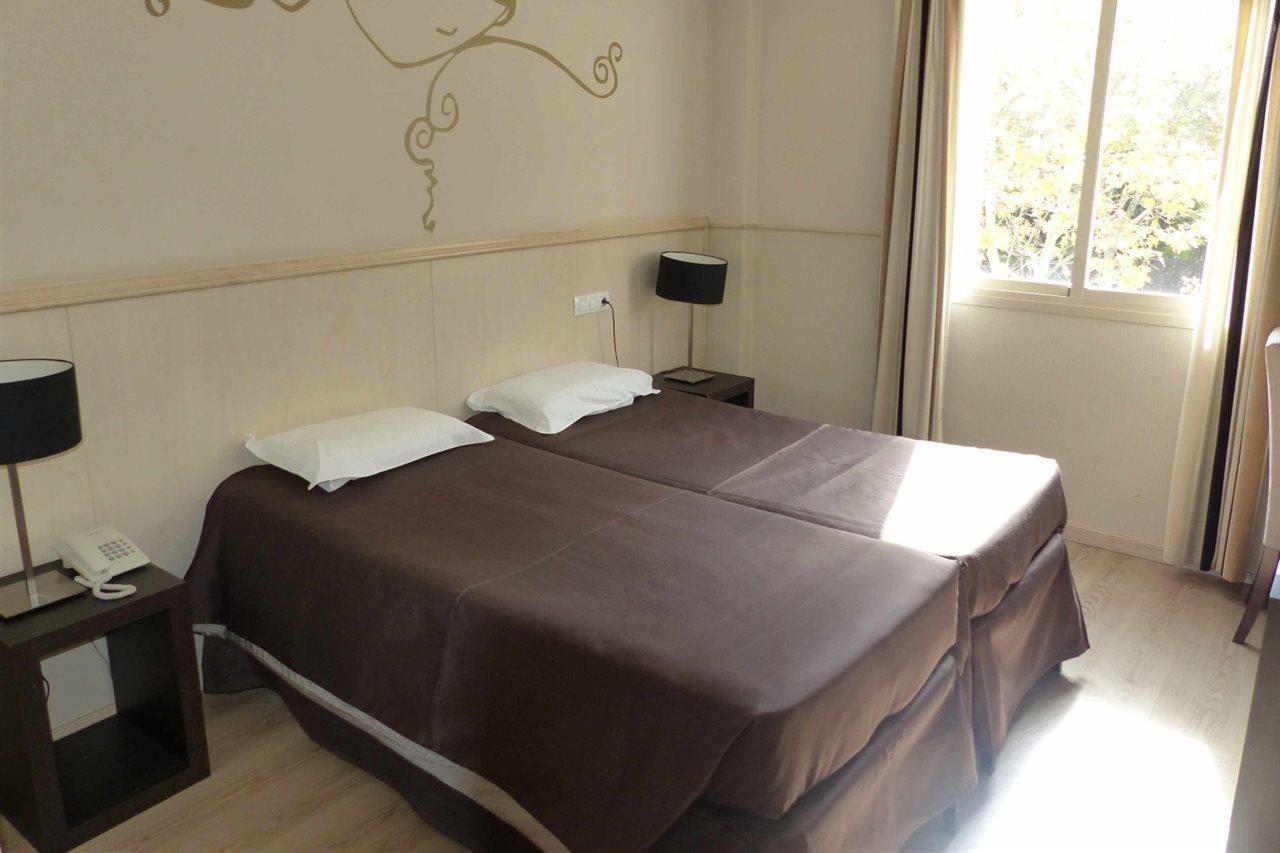 Hotel Suites Feria De Madrid Eksteriør billede