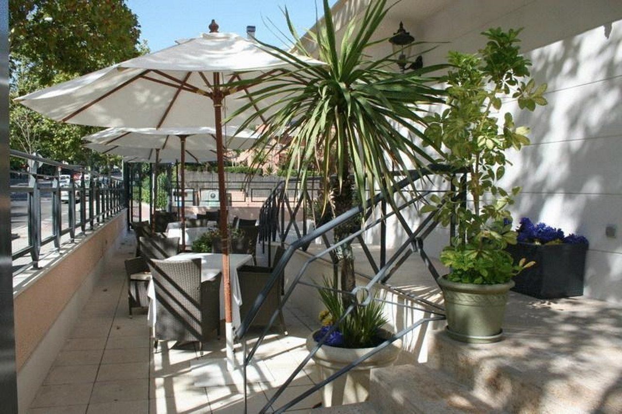 Hotel Suites Feria De Madrid Eksteriør billede
